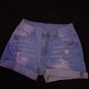 Jean shorts, light washed.